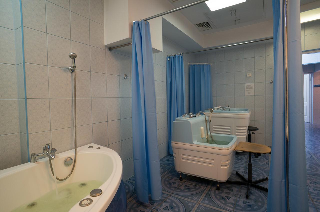 Hotell *** Nat